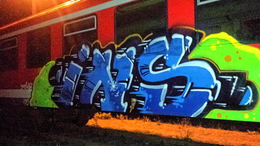 Graffiti Train - Photo by insvnez