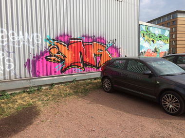 Graffiti Wall - Photo by insvnez