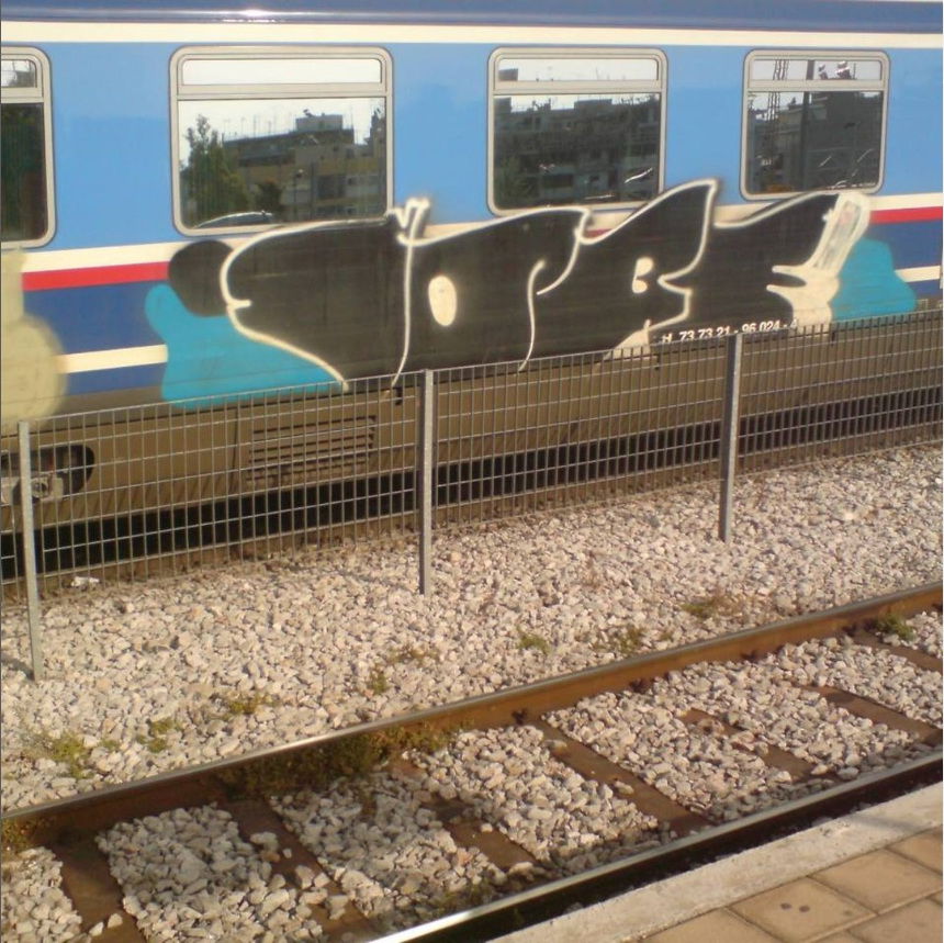 Graffiti Train - Photo by iobe1