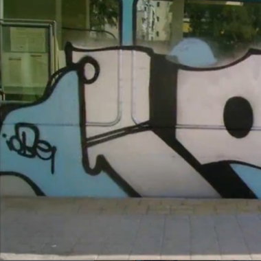 Graffiti Train - Photo by iobe1