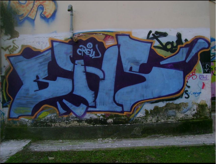 Graffiti Wall - Photo by iobe1