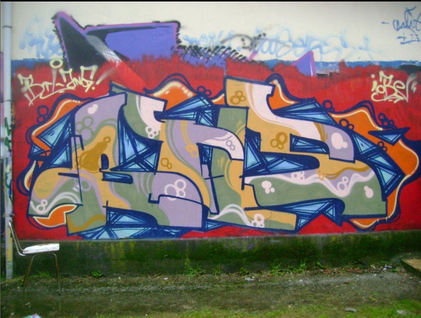 Graffiti Wall - Photo by iobe1