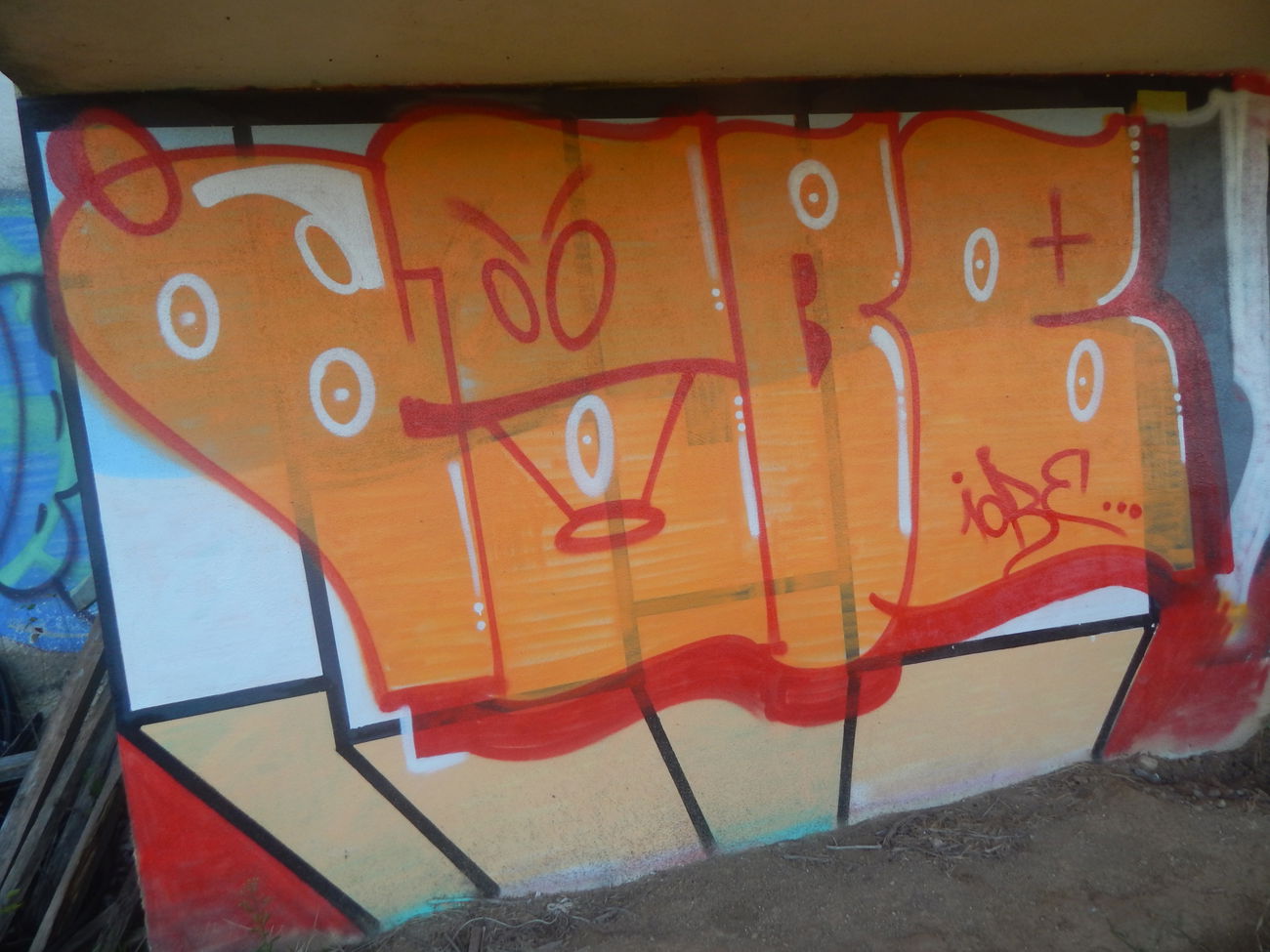 Graffiti Wall - Photo by iobe1