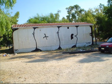 Graffiti Wall - Photo by iobe1