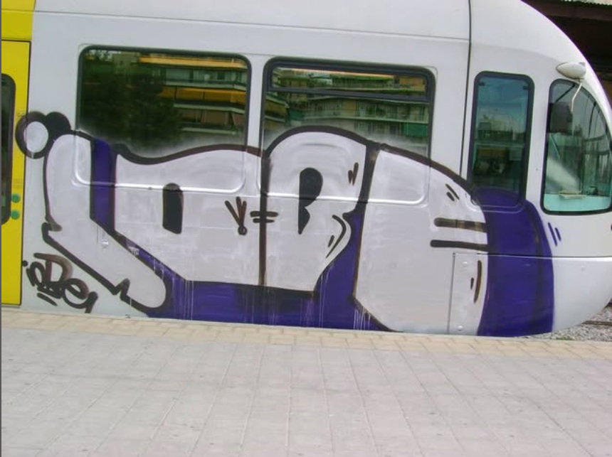 Graffiti Train - Photo by iobe1