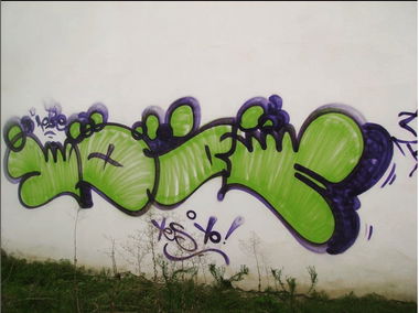 Graffiti Wall - Photo by iobe1