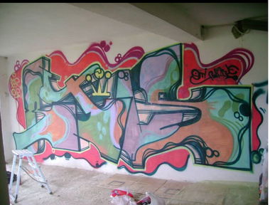 Graffiti Wall - Photo by iobe1