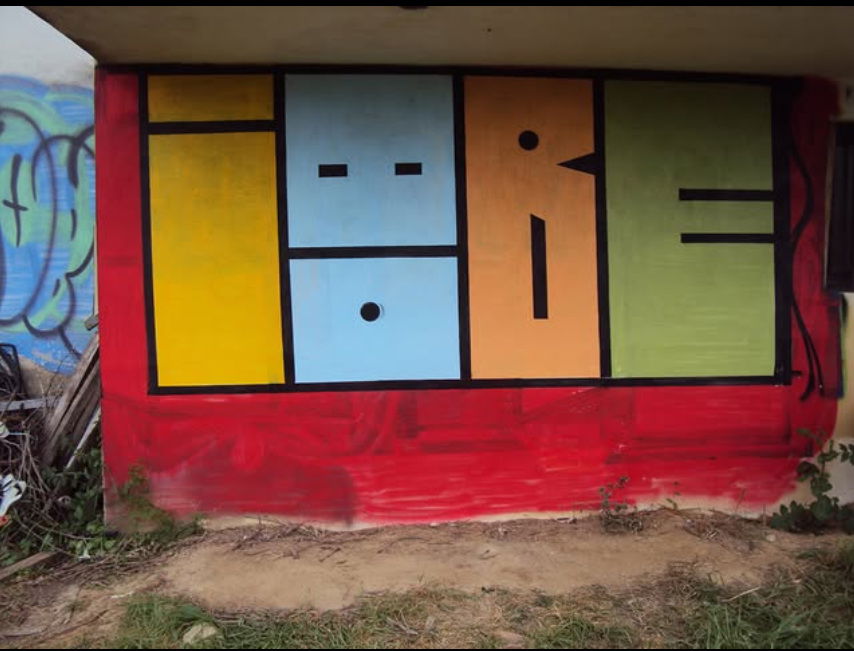 Graffiti Wall - Photo by iobe1