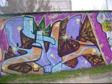 Graffiti Wall - Photo by iobe1