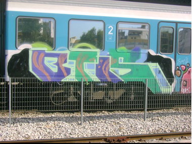 Graffiti Train - Photo by iobe1