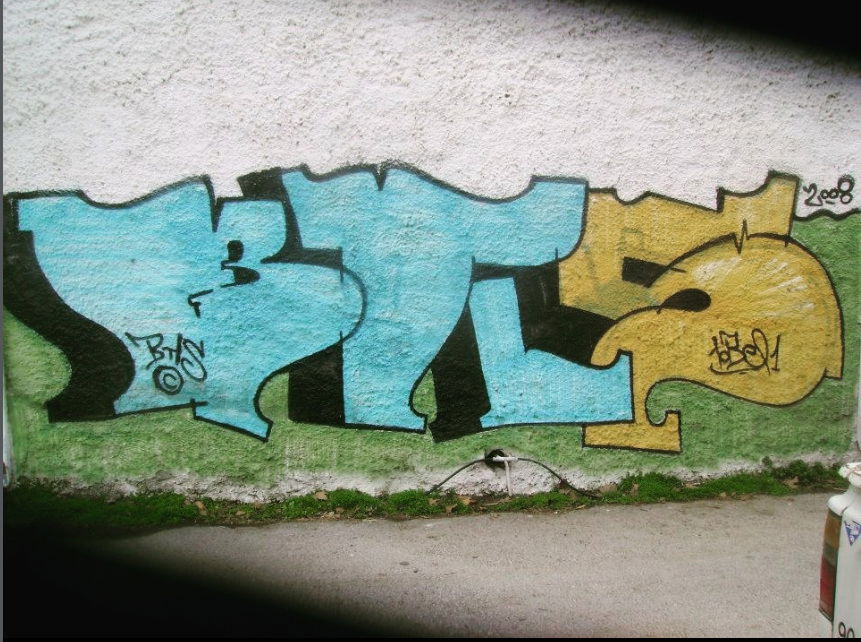 Graffiti Wall - Photo by iobe1