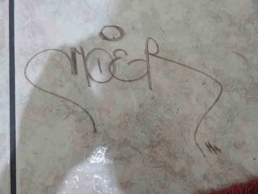 Graffiti Artwork - Photo by iobe1