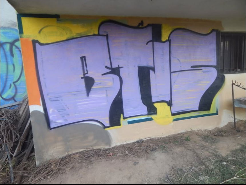 Graffiti Wall - Photo by iobe1