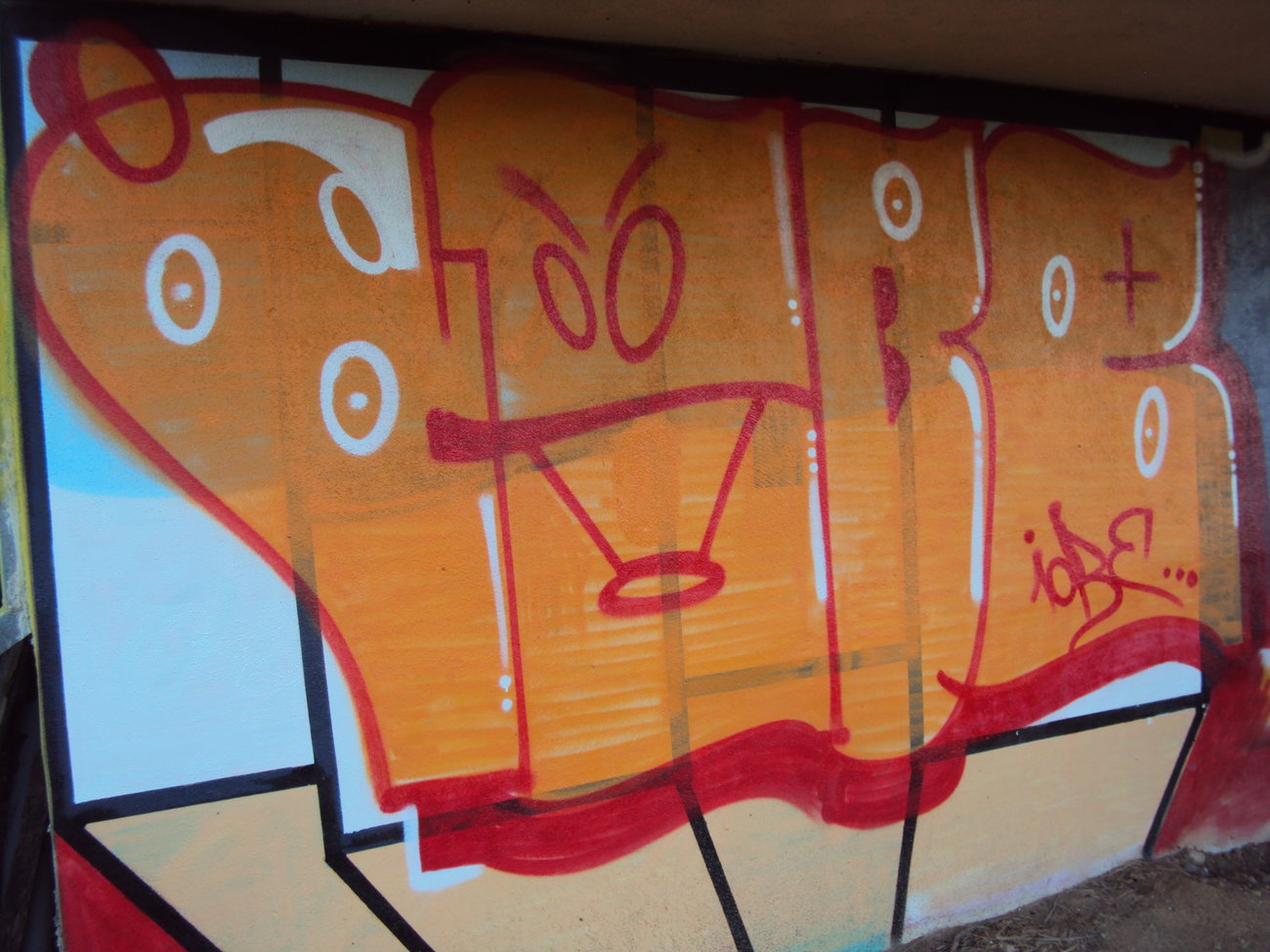 Graffiti Wall - Photo by iobe1