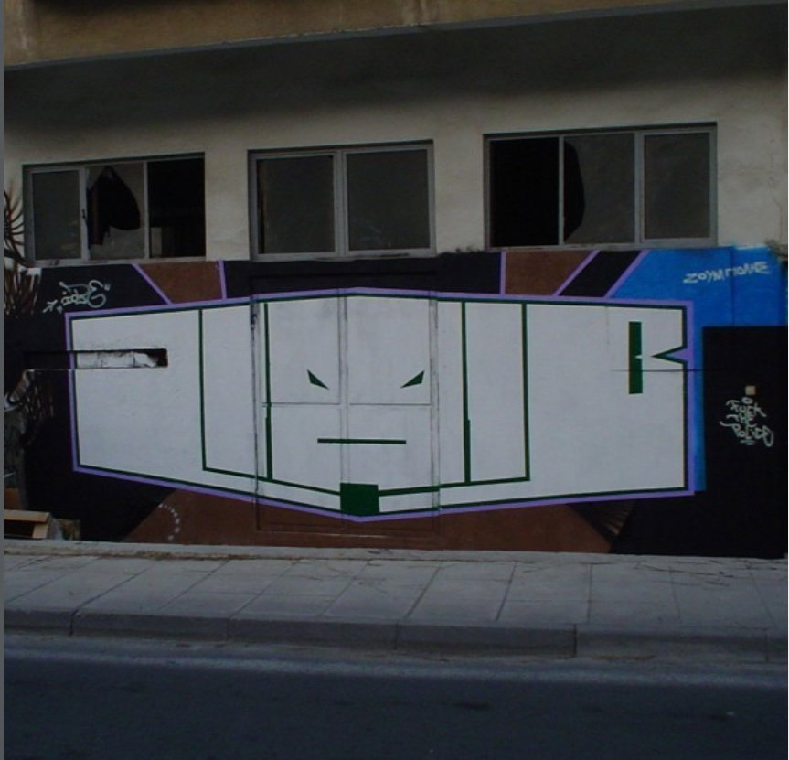 Graffiti Wall - Photo by iobe1