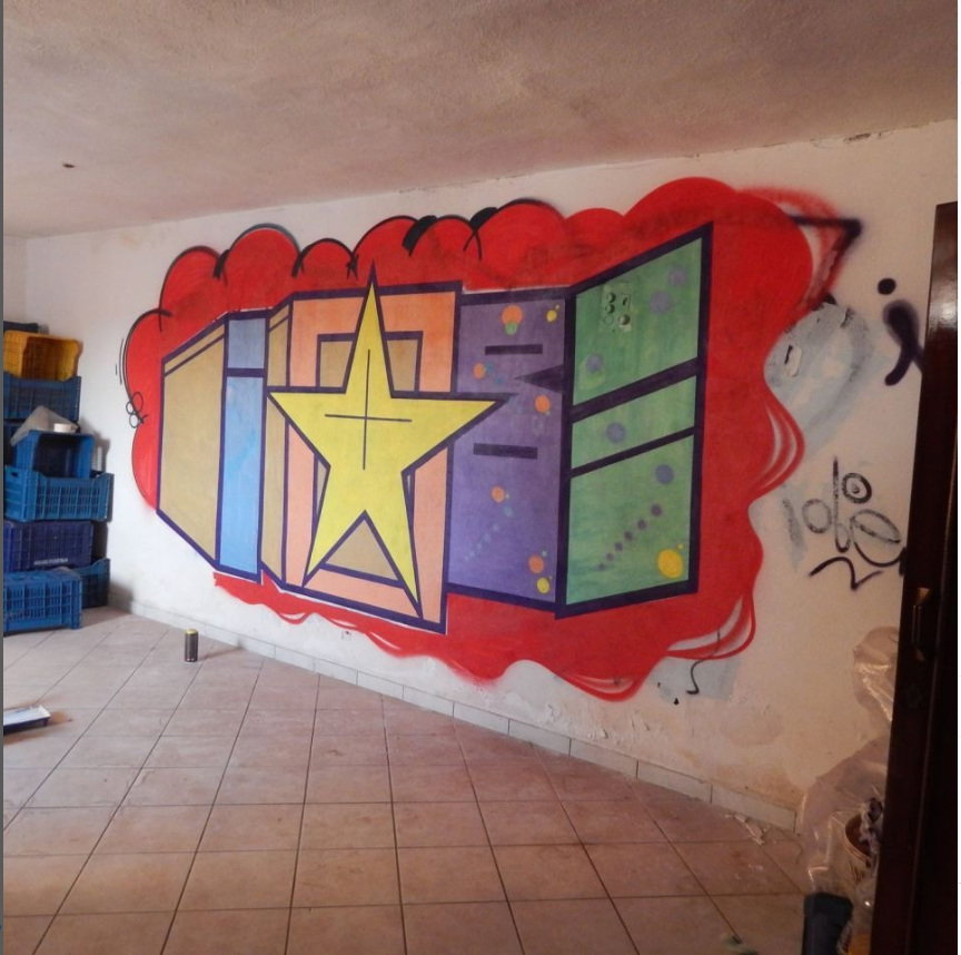 Graffiti Wall - Photo by iobe1