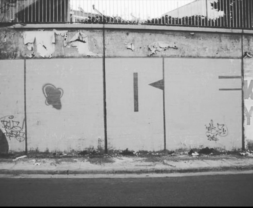 Graffiti Wall - Photo by iobe1