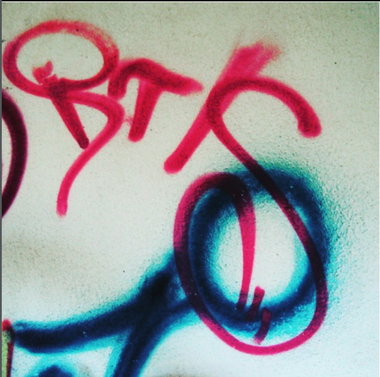 Graffiti Artwork - Photo by iobe1