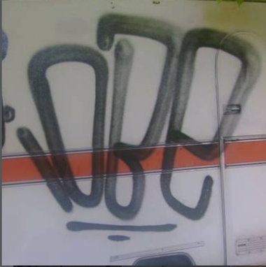 Graffiti Artwork - Photo by iobe1