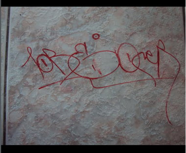 Graffiti Artwork - Photo by iobe1