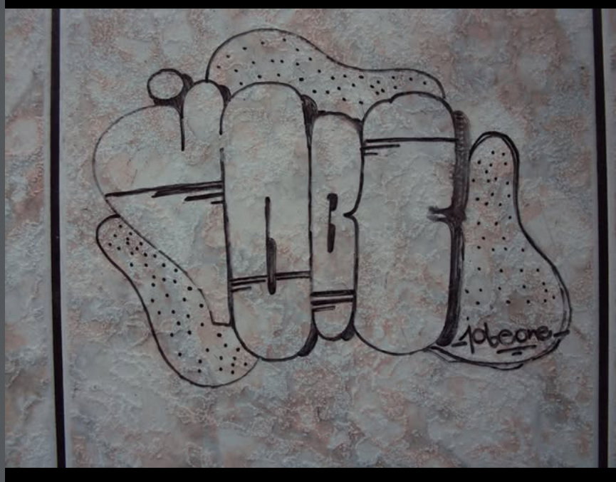 Graffiti Artwork - Photo by iobe1