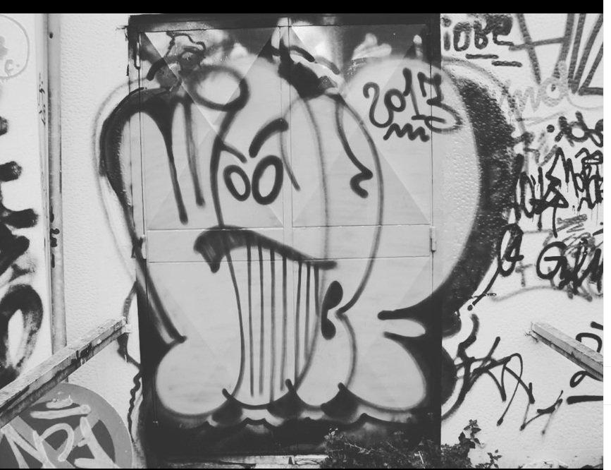 Graffiti Wall - Photo by iobe1