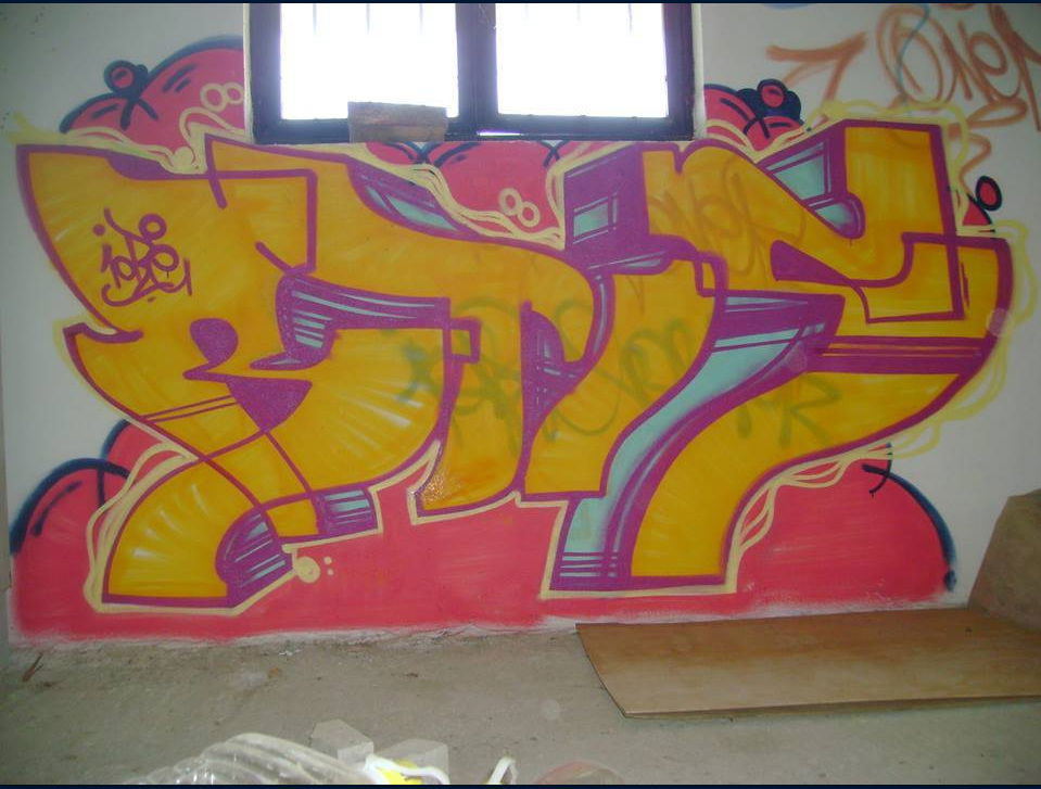 Graffiti Wall - Photo by iobe1