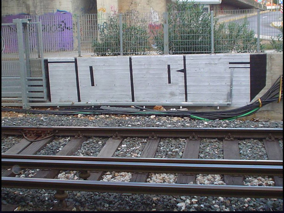 Graffiti Wall - Photo by iobe1