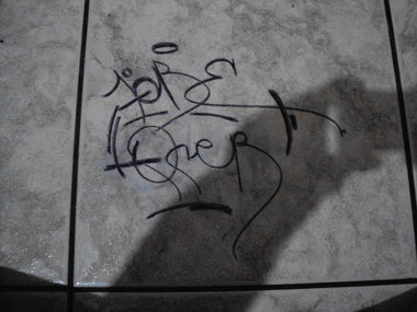 Graffiti Artwork - Photo by iobe1