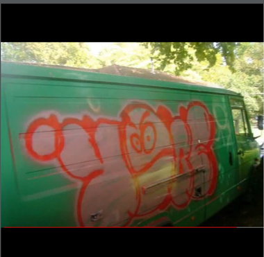 Graffiti Artwork - Photo by iobe1