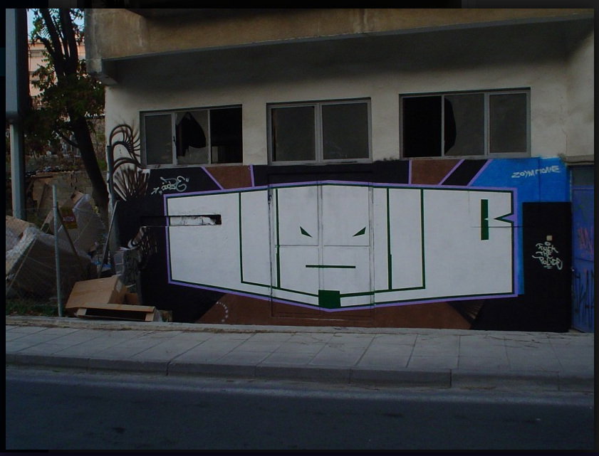 Graffiti Wall - Photo by iobe1