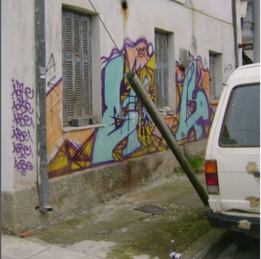 Graffiti Wall - Photo by iobe1