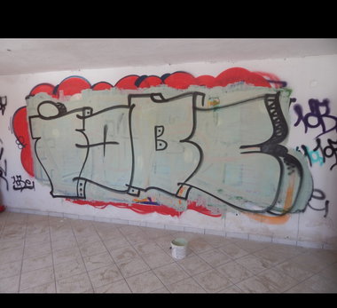 Graffiti Wall - Photo by iobe1