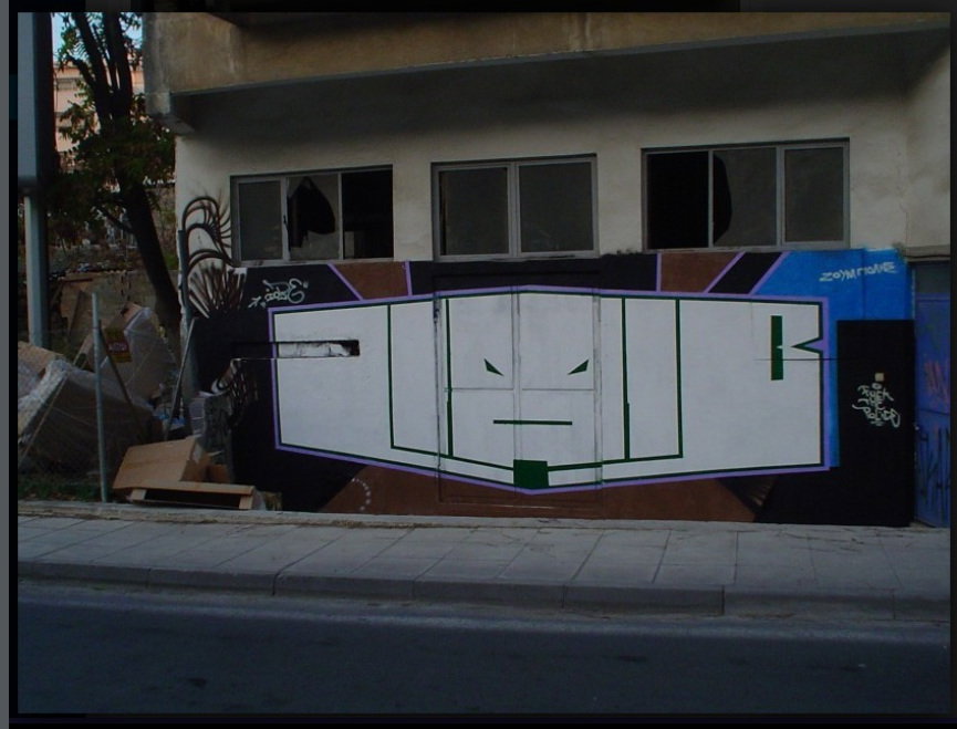 Graffiti Wall - Photo by iobe1