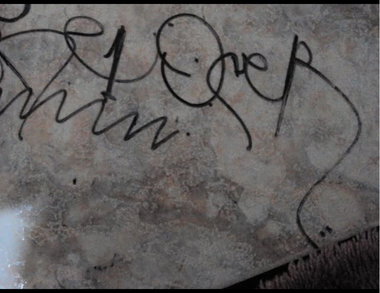 Graffiti Artwork - Photo by iobe1