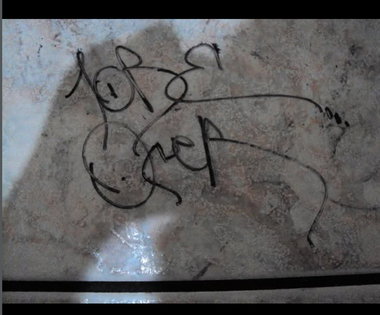 Graffiti Artwork - Photo by iobe1
