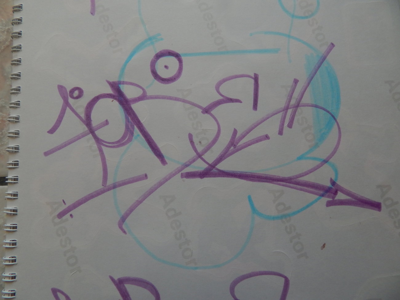 Graffiti Artwork - Photo by iobe1