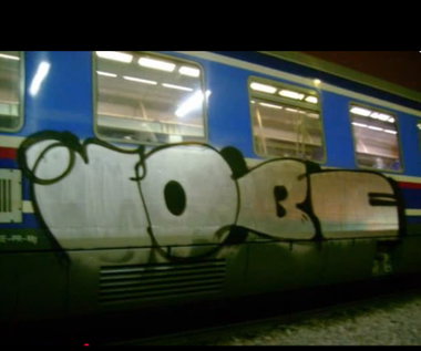 Graffiti Train - Photo by iobe1