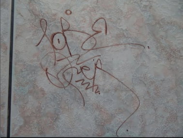 Graffiti Artwork - Photo by iobe1