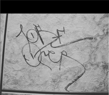 Graffiti Artwork - Photo by iobe1