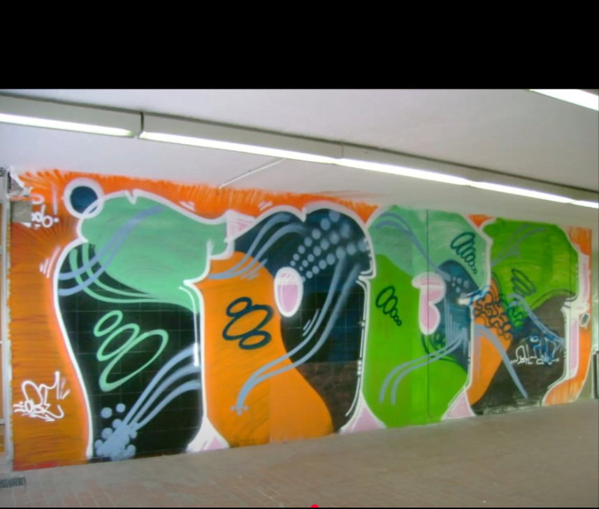 Graffiti Wall - Photo by iobe1
