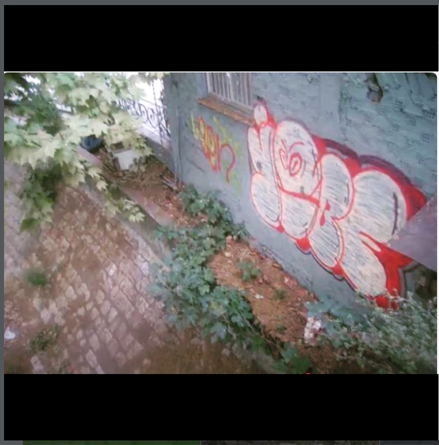 Graffiti Wall - Photo by iobe1