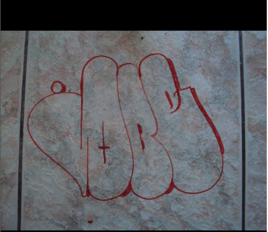 Graffiti Artwork - Photo by iobe1