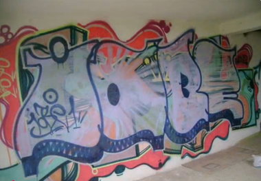 Graffiti Wall - Photo by iobe1