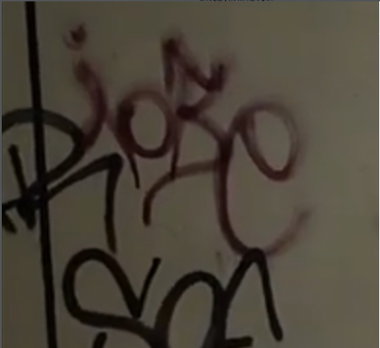 Graffiti Artwork - Photo by iobe1