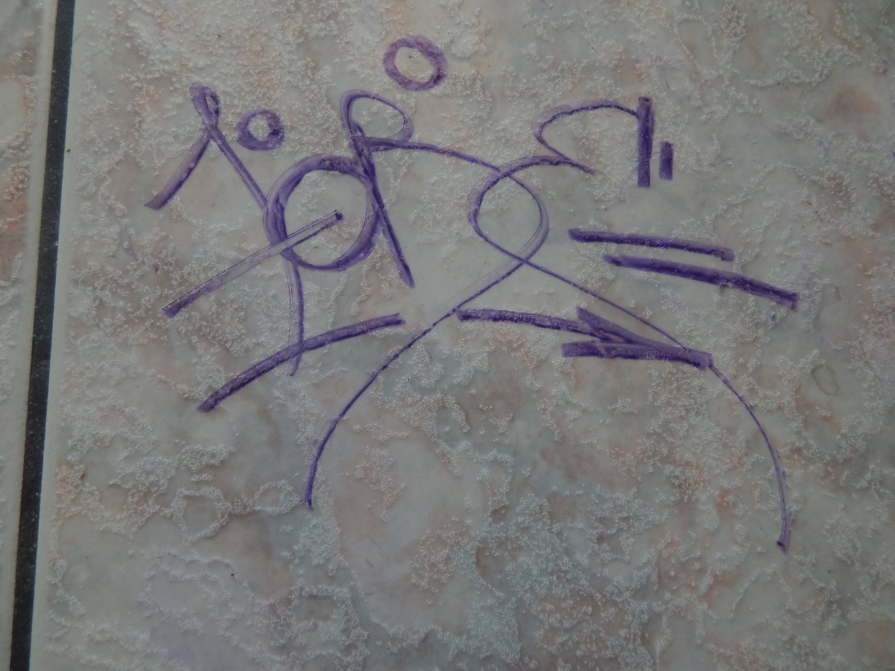 Graffiti Artwork - Photo by iobe1