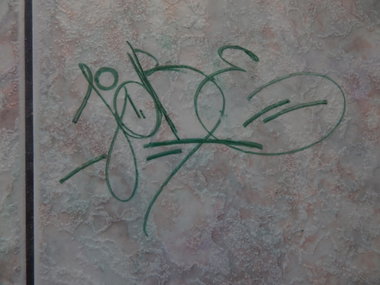 Graffiti Artwork - Photo by iobe1