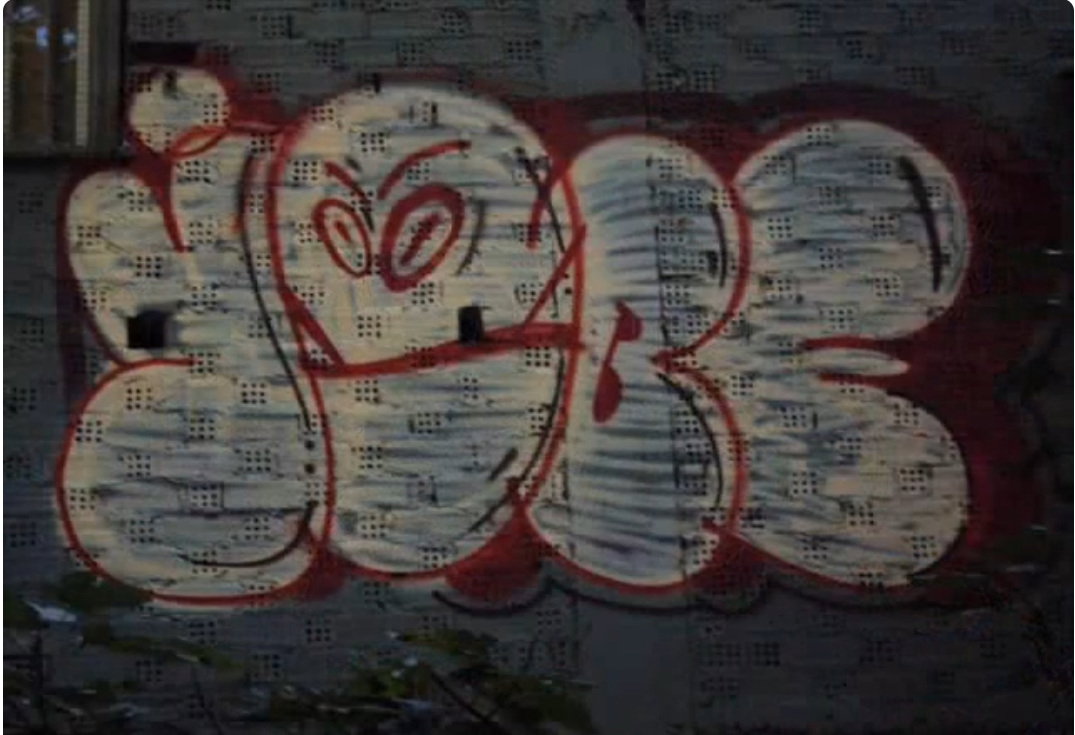 Graffiti Wall - Photo by iobe1