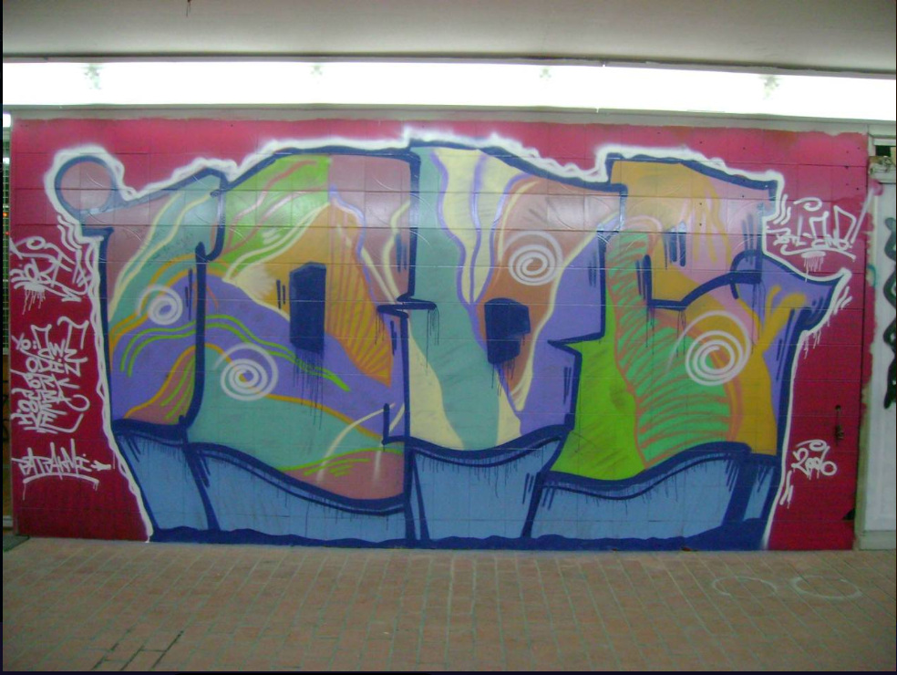Graffiti Wall - Photo by iobe1