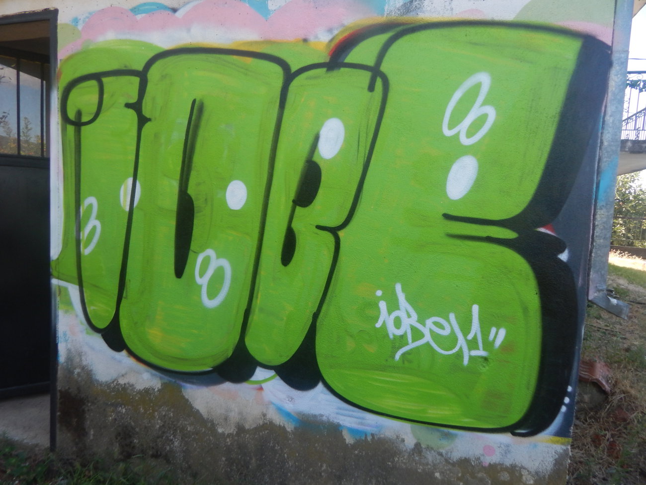 Graffiti Wall - Photo by iobe1